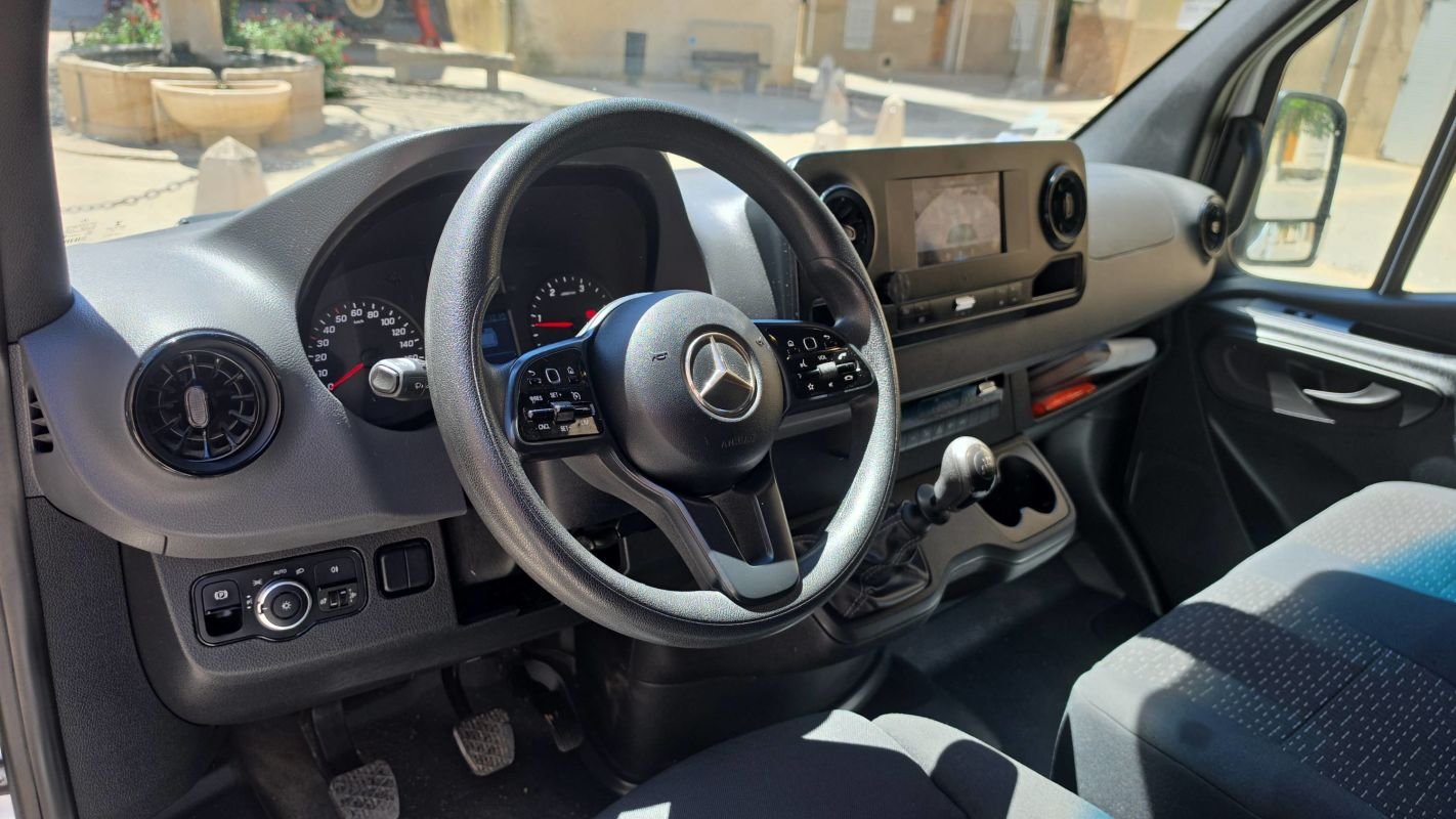 Mercedes Sprinter - Photo 8