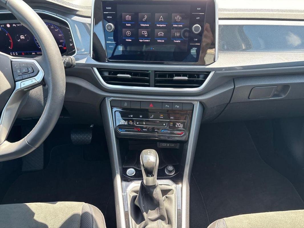 Volkswagen T-Roc - Photo 16