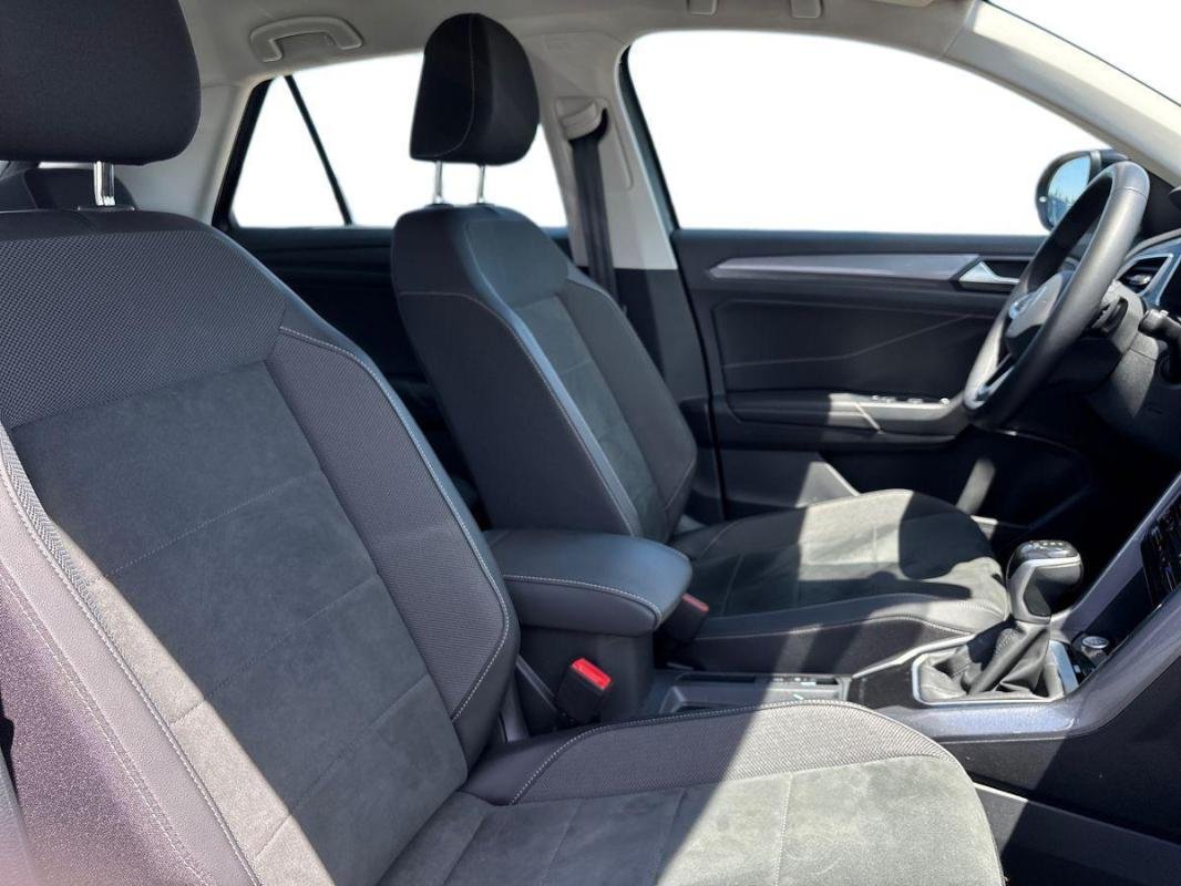 Volkswagen T-Roc - Photo 19