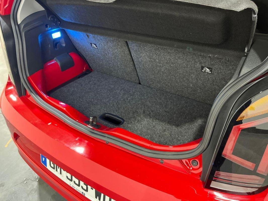 Volkswagen E-Up! - Photo 32