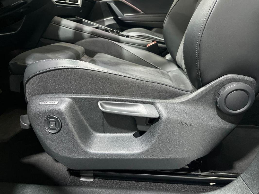 Volkswagen Tiguan - Photo 14