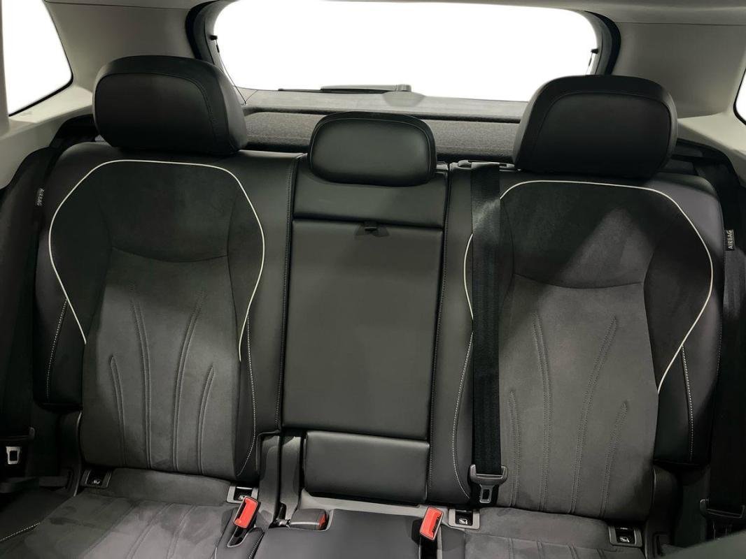 Volkswagen Tiguan - Photo 22