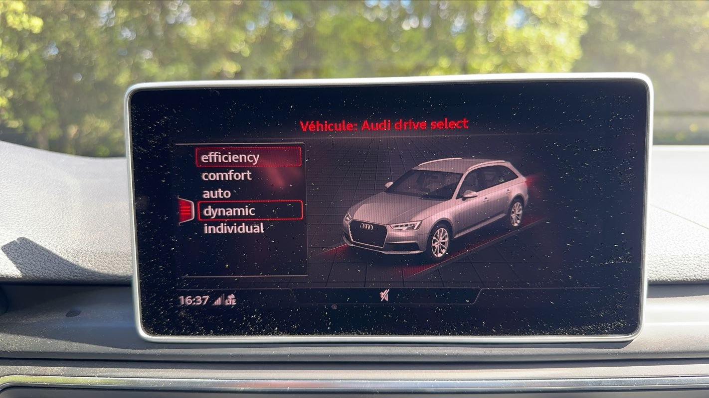 Audi A4 Avant - Photo 13