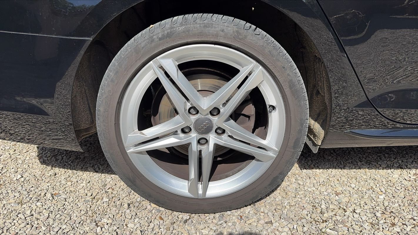 Audi A4 Avant - Photo 16
