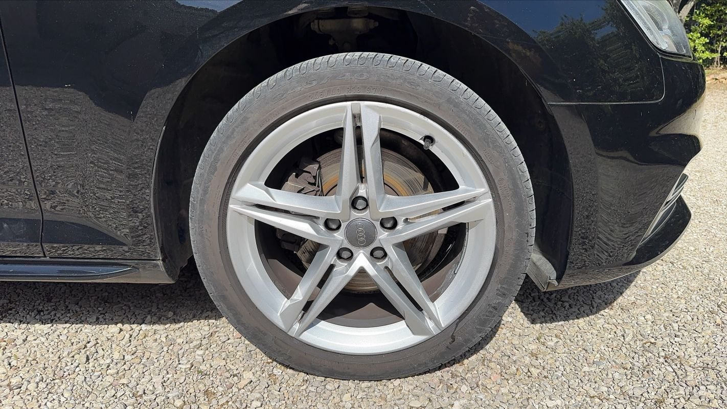 Audi A4 Avant - Photo 17