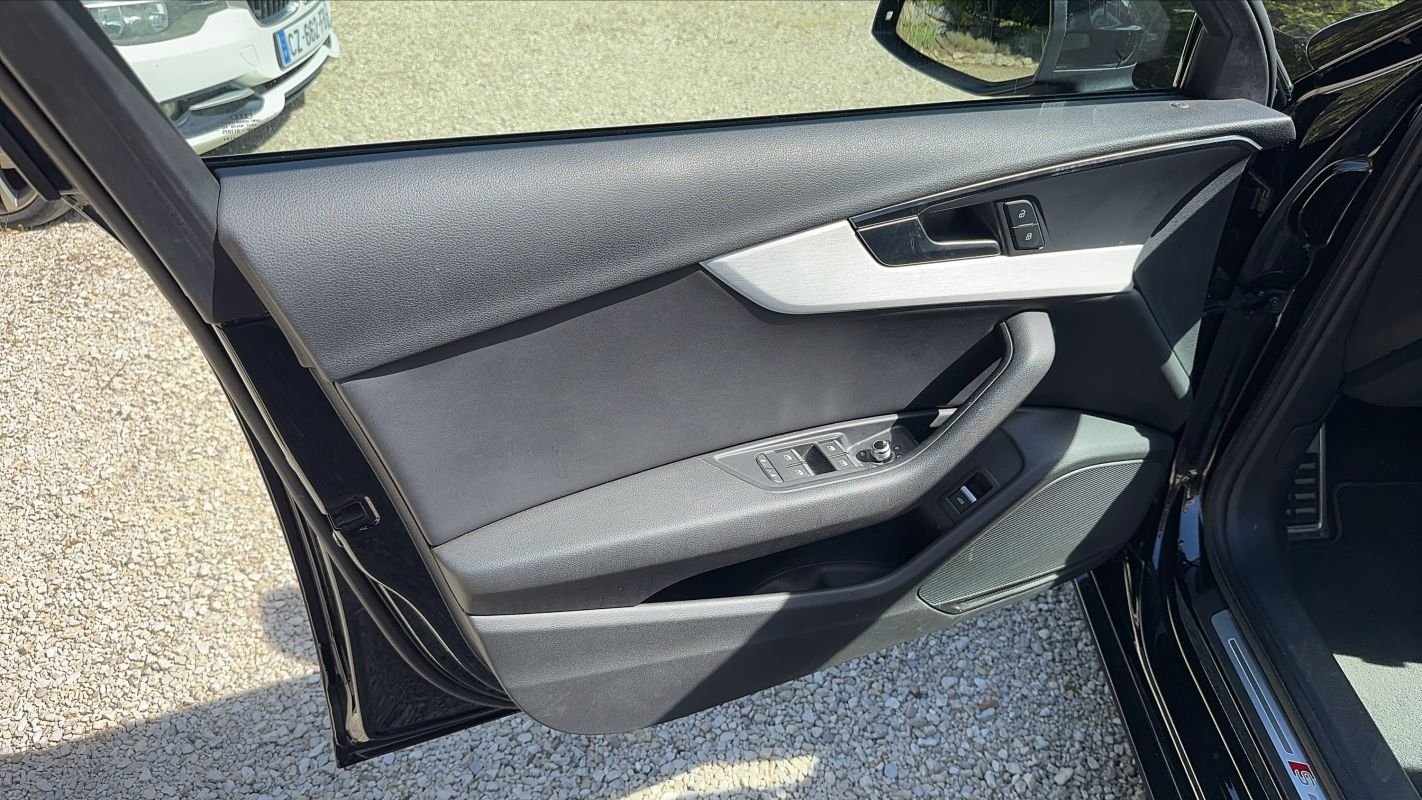 Audi A4 Avant - Photo 7