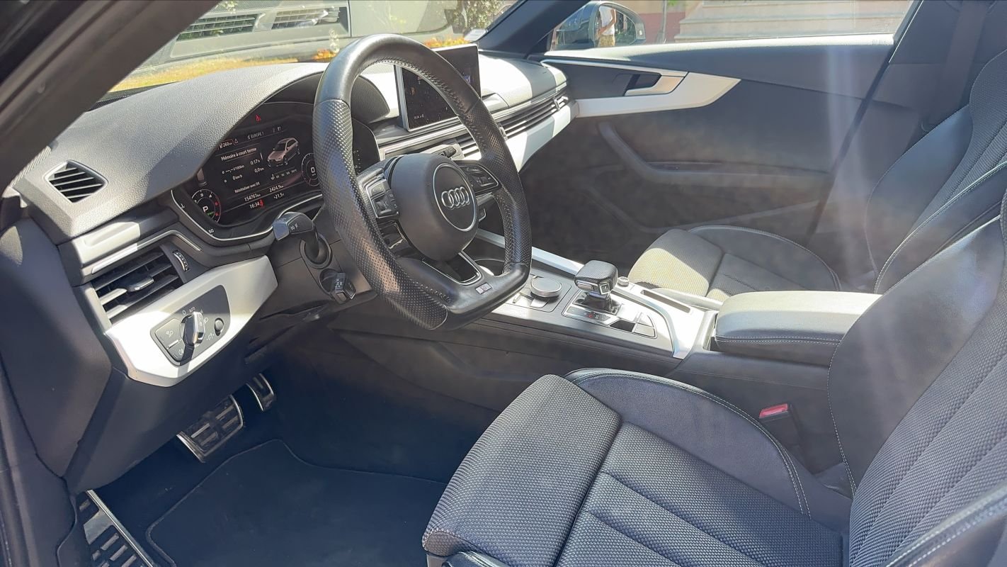 Audi A4 Avant - Photo 8