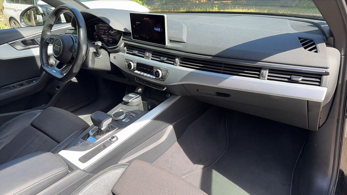 Audi A4 Avant - Photo 10