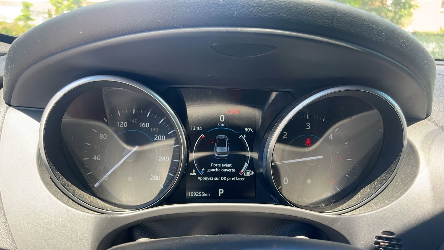 Jaguar F-Pace - Photo 12