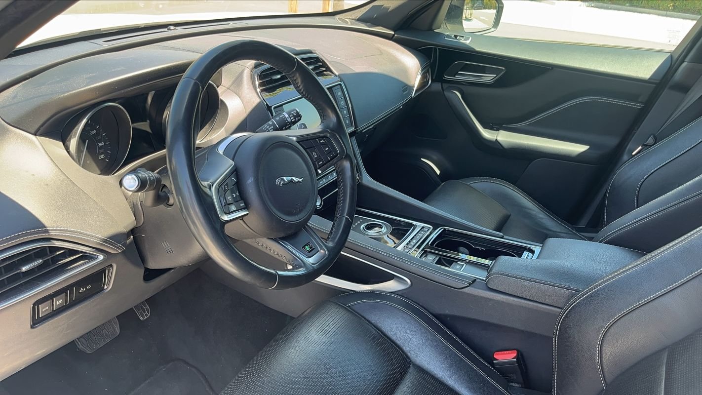Jaguar F-Pace - Photo 8