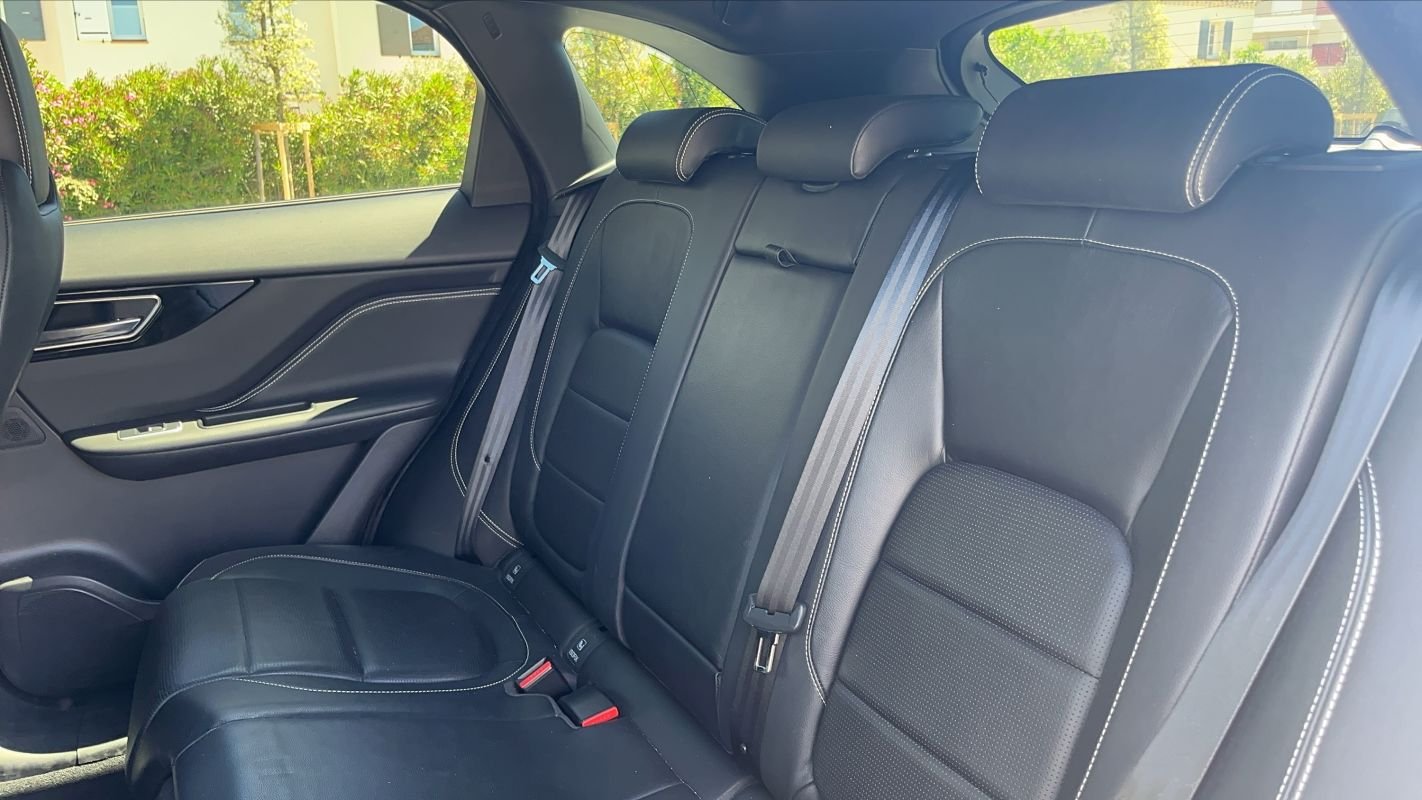Jaguar F-Pace - Photo 9