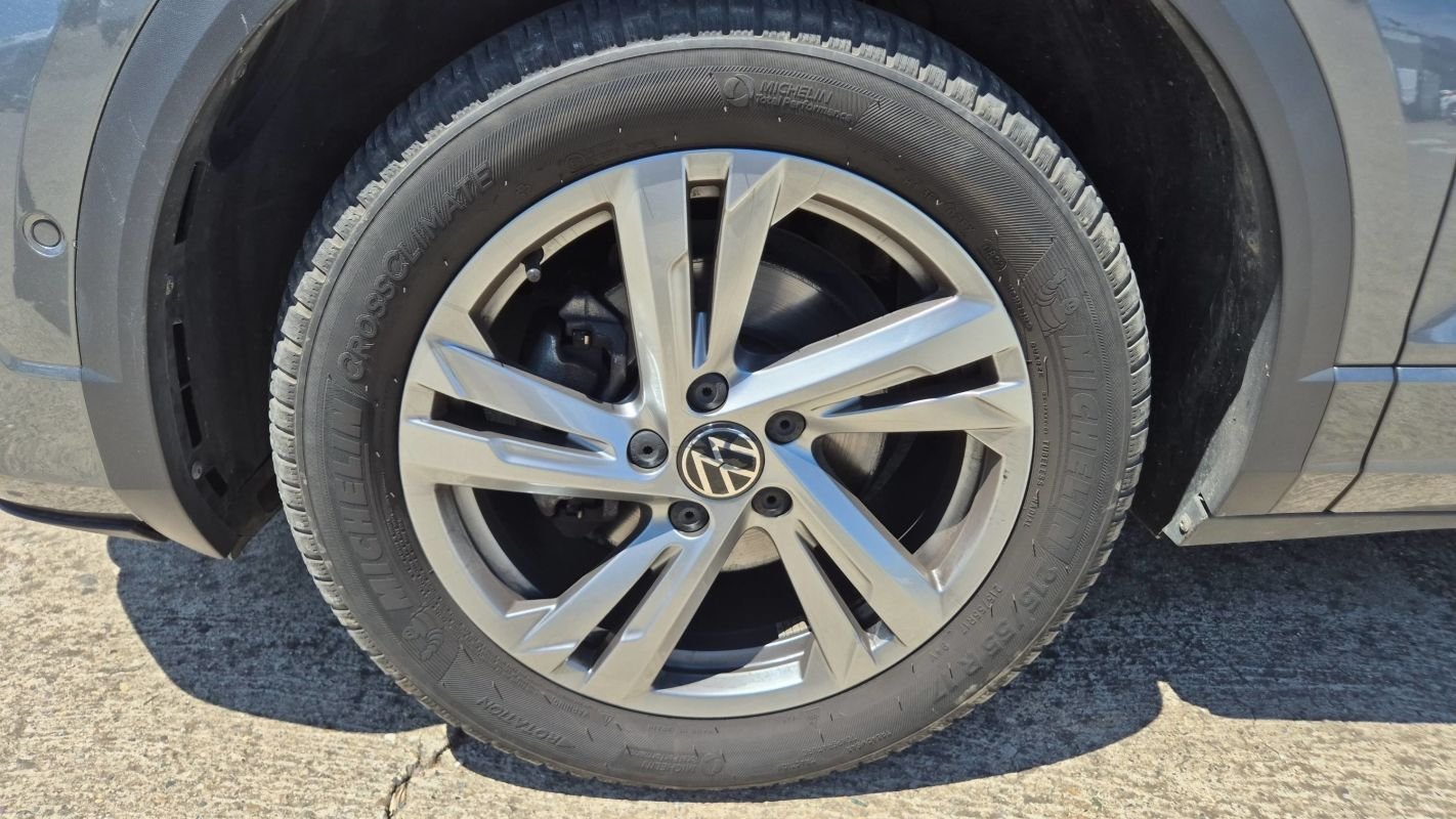 Volkswagen T-Roc - Photo 18
