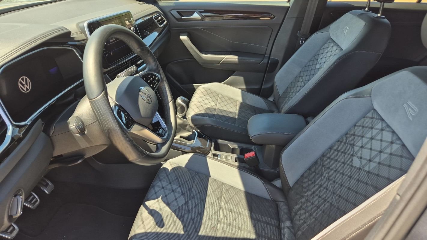 Volkswagen T-Roc - Photo 25