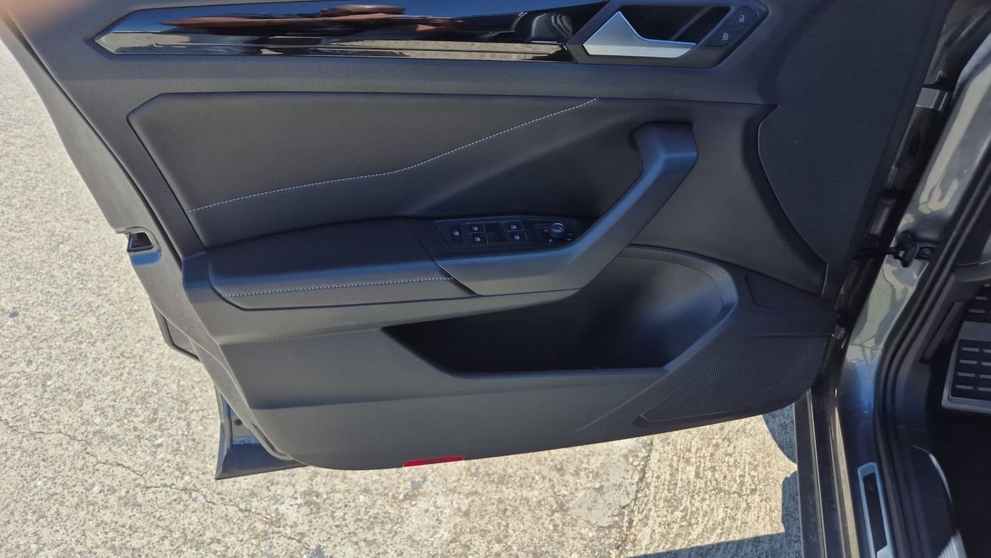 Volkswagen T-Roc - Photo 7
