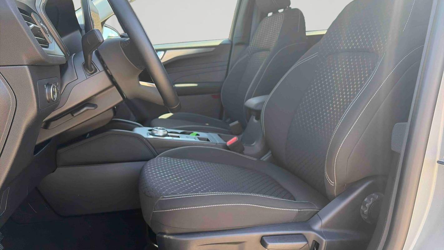 Ford Kuga - Photo 11