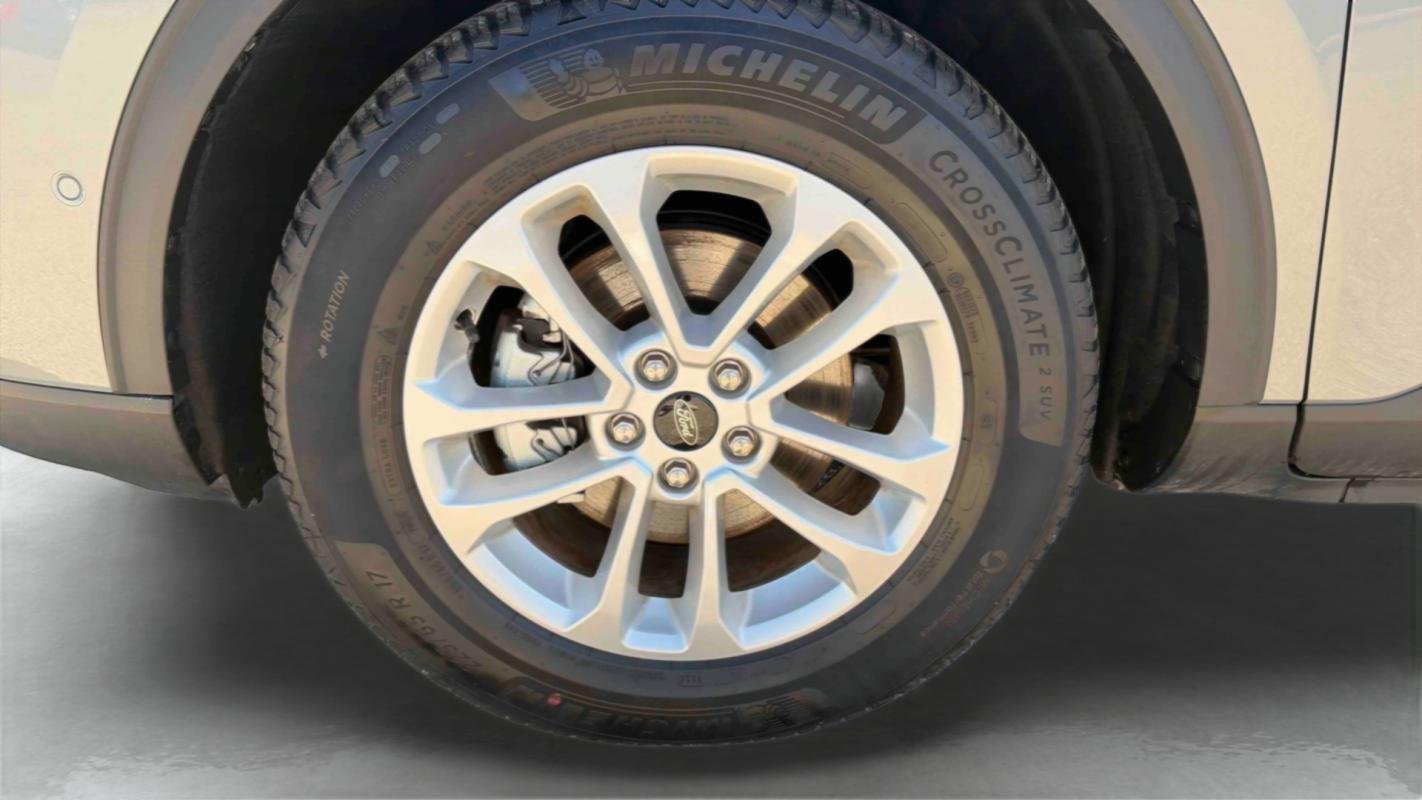 Ford Kuga - Photo 14