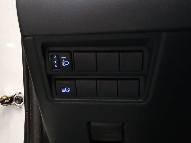 Toyota Yaris - Photo 29