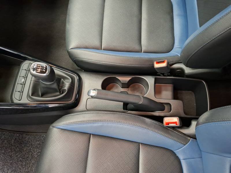 Kia Rio - Photo 19