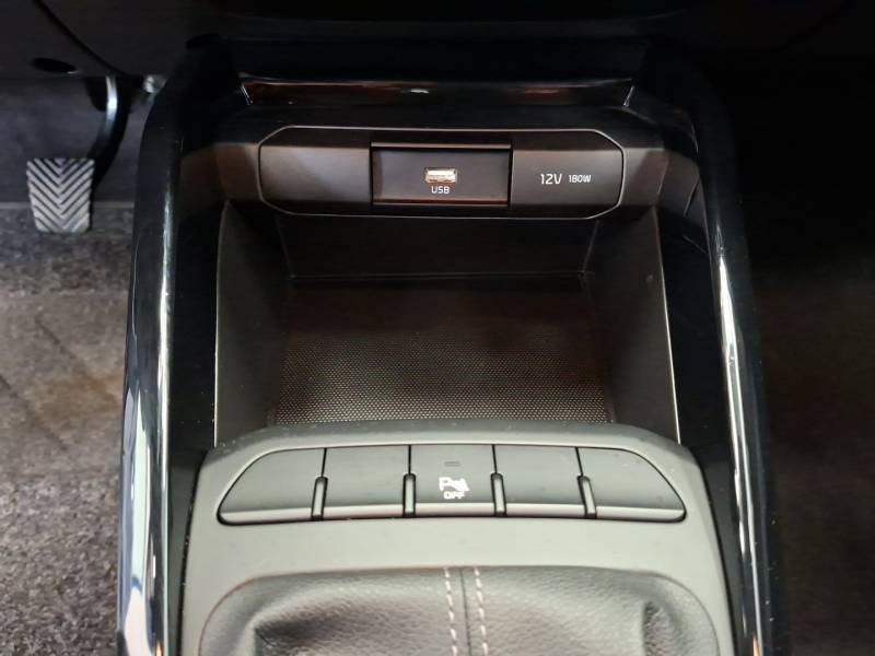 Kia Rio - Photo 20