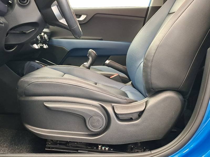Kia Rio - Photo 24