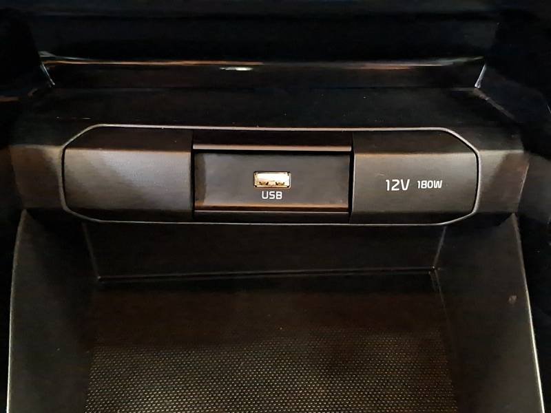 Kia Rio - Photo 26