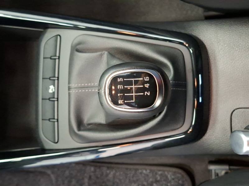 Kia Rio - Photo 30