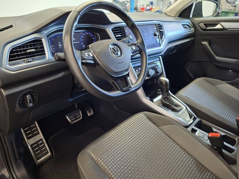 Volkswagen T-Roc - Photo 12