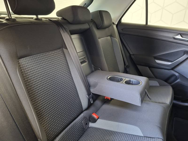 Volkswagen T-Roc - Photo 36