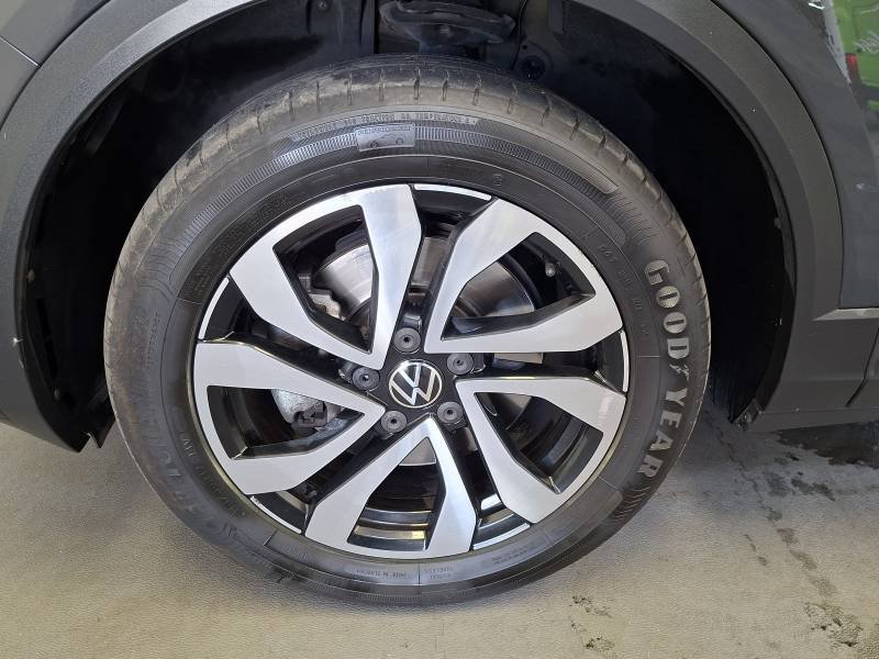 Volkswagen T-Roc - Photo 4
