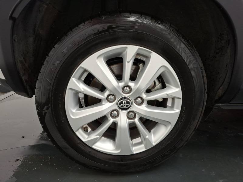 Toyota Yaris - Photo 11