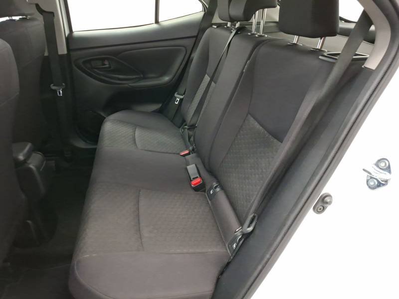 Toyota Yaris - Photo 18