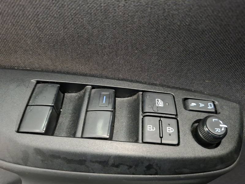 Toyota Yaris - Photo 20