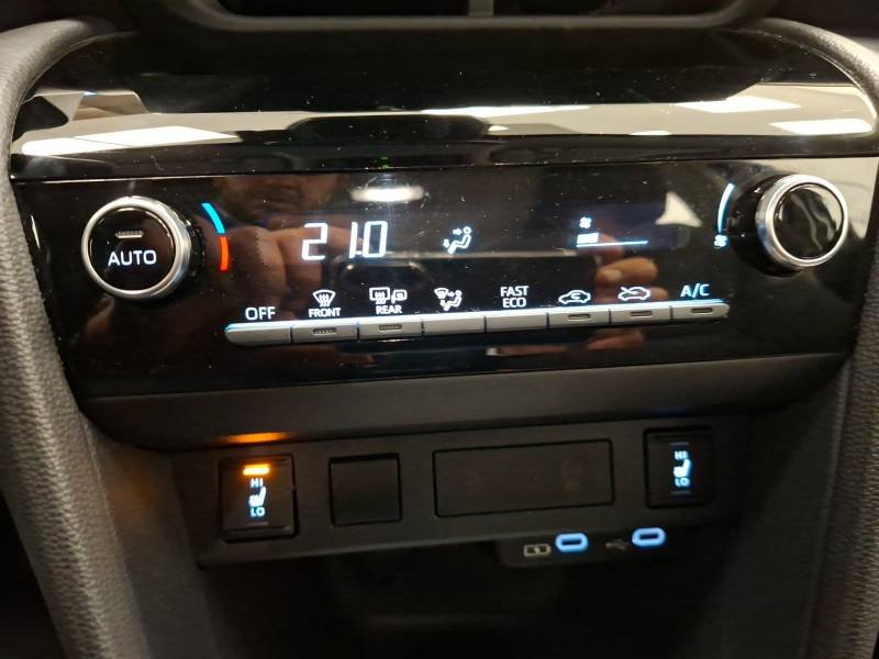 Toyota Yaris - Photo 28