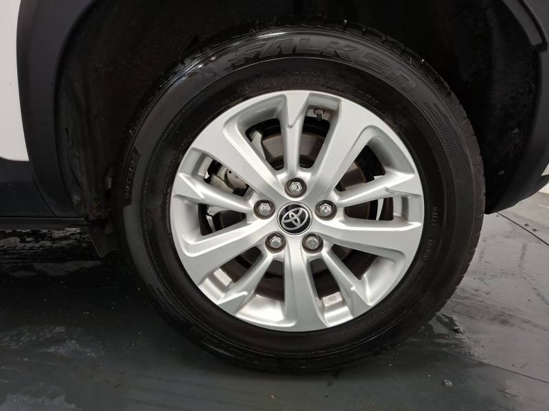 Toyota Yaris - Photo 10