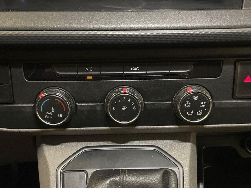 Volkswagen Transporter - Photo 19