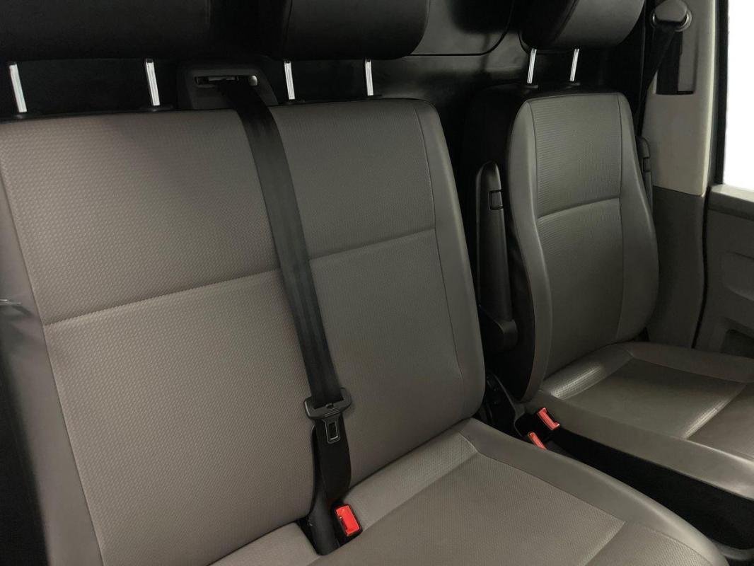 Volkswagen Transporter - Photo 22