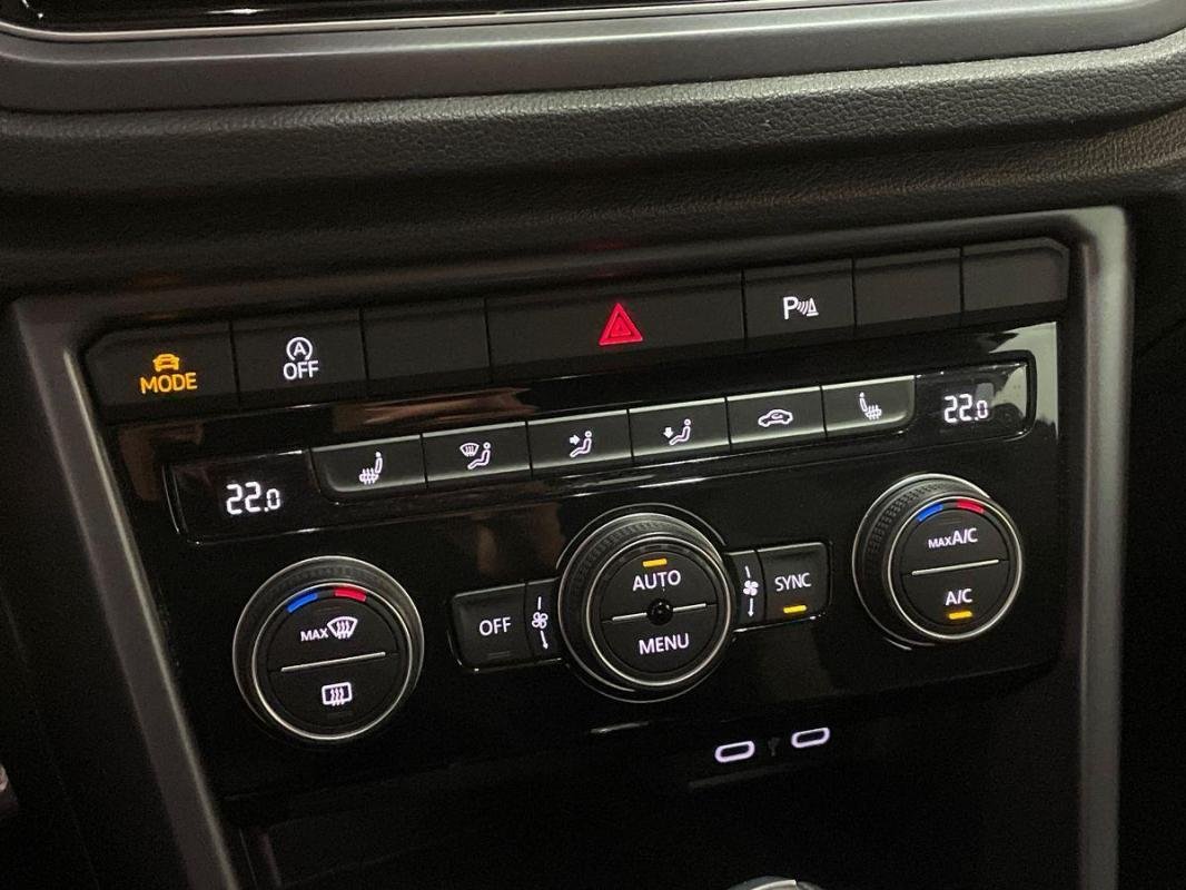 Volkswagen T-Roc - Photo 17