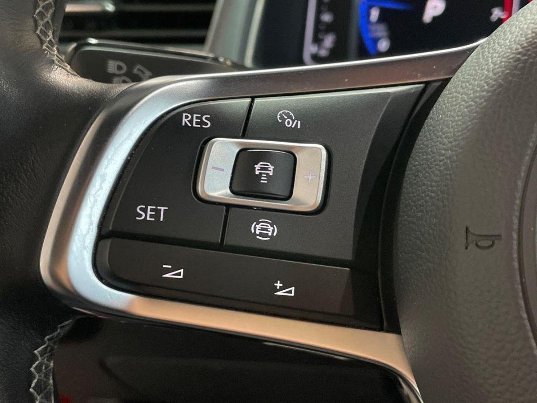 Volkswagen T-Roc - Photo 19