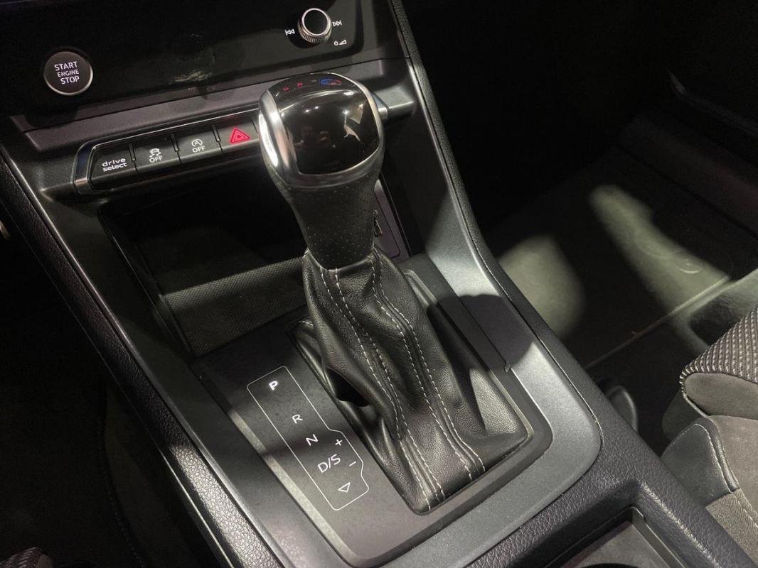 Audi Q3 - Photo 11