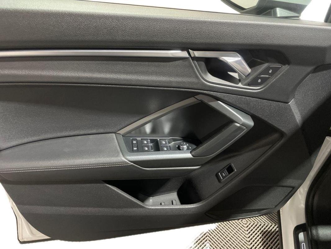 Audi Q3 - Photo 15