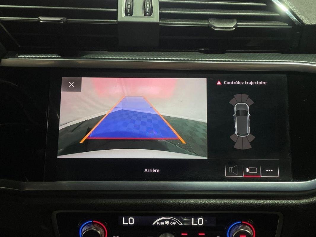 Audi Q3 - Photo 18