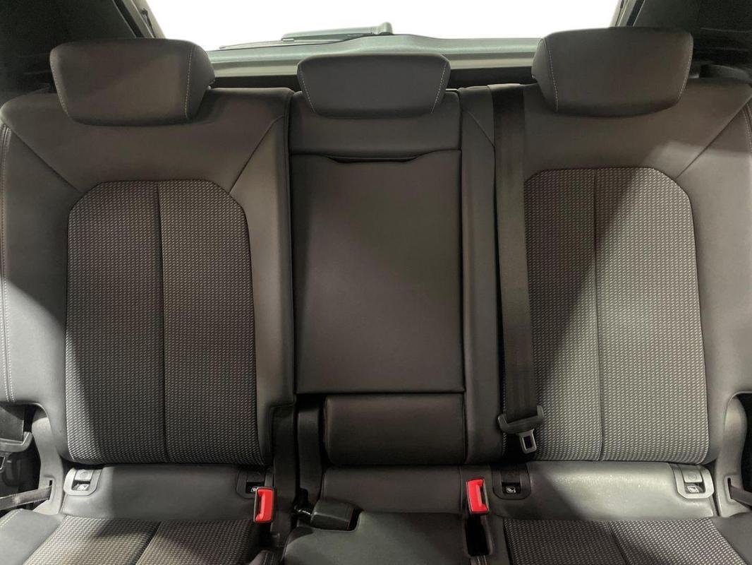 Audi Q3 - Photo 22