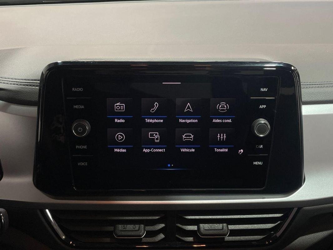 Volkswagen T-Roc - Photo 16