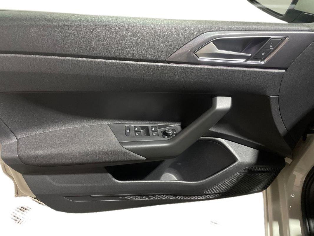 Volkswagen Polo - Photo 15
