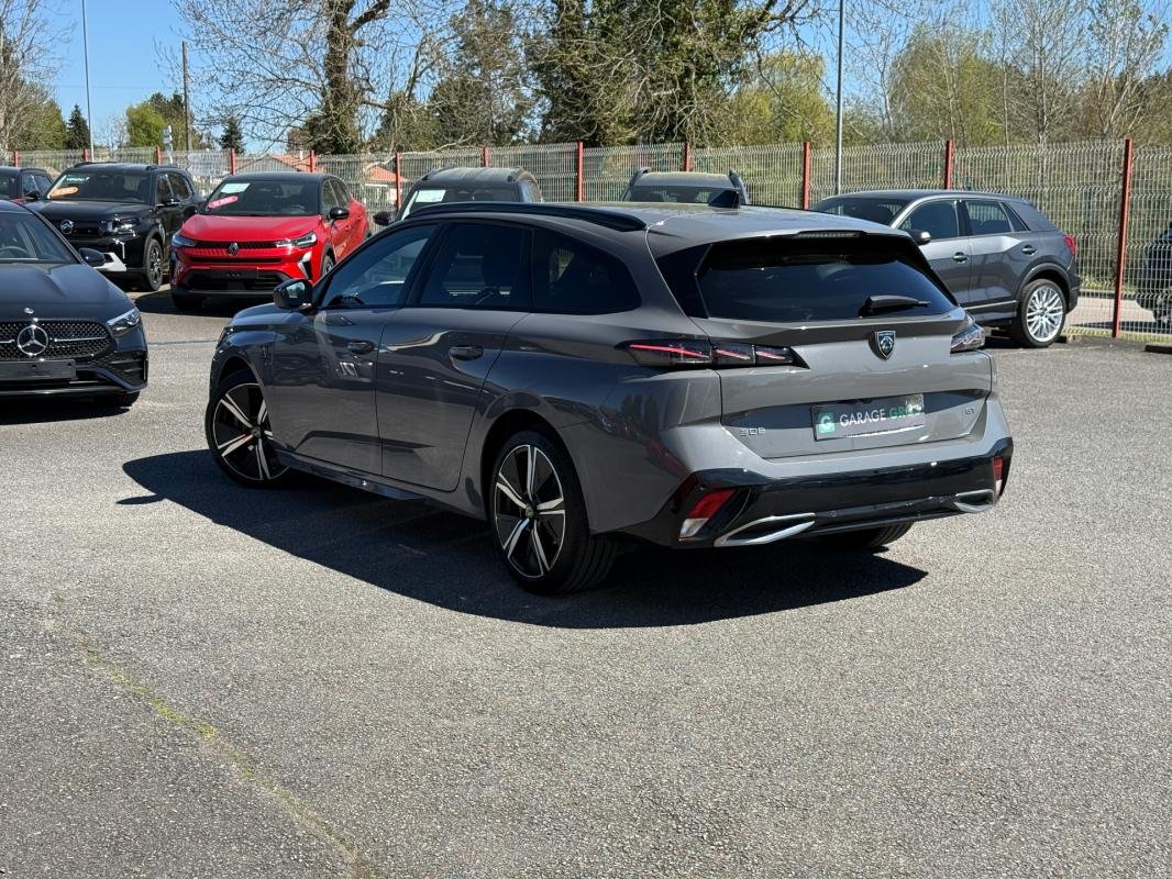 Peugeot 308 SW - Photo 2