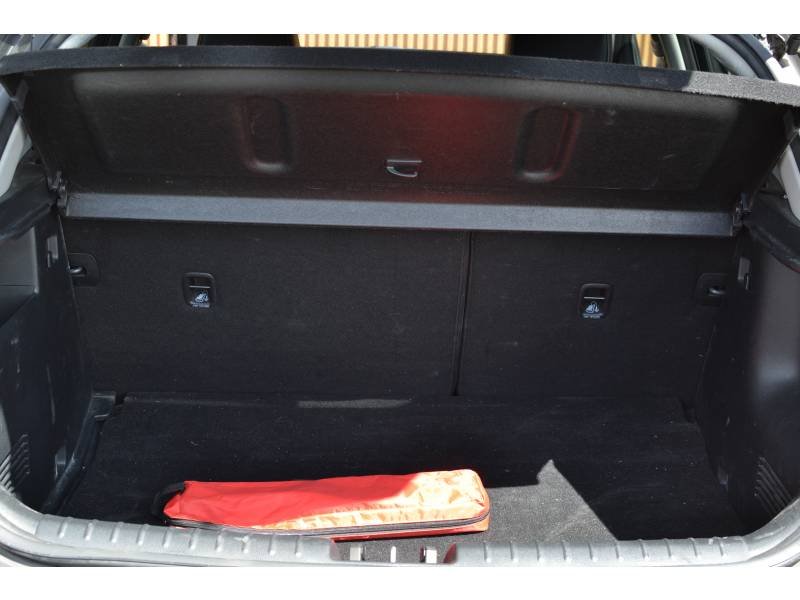 Kia Stonic - Photo 25