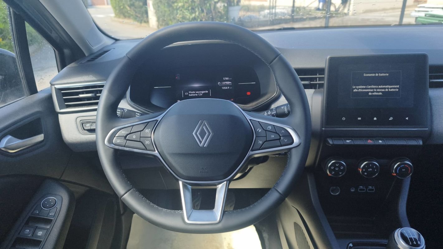 Renault Clio - Photo 23