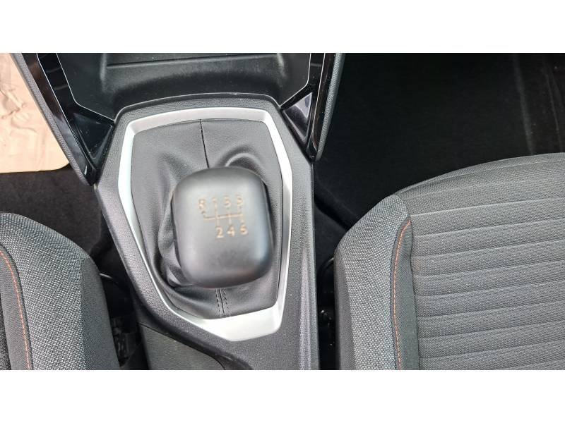 Peugeot 2008 - Photo 11