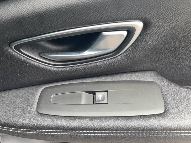 Renault Grand Scénic - Photo 9