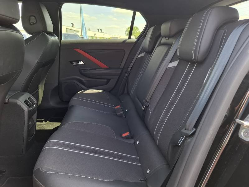 Opel Astra - Photo 18